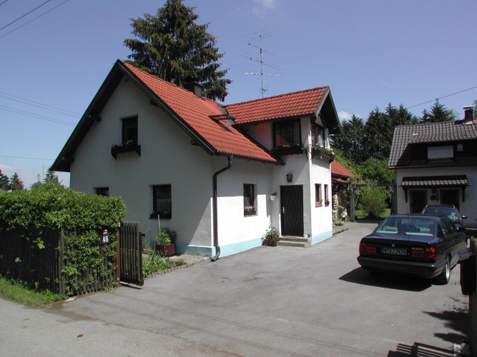 Frontansicht - Einfamilienhausverkauf zwischen München-Lochhausen und München-Langwieder See