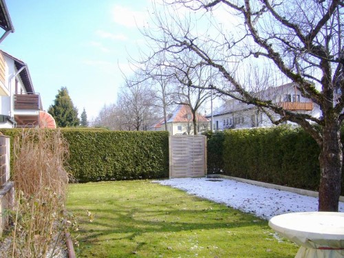 Vermietetes, gepflegtes 4-Familienwohnhaus in München, Feldmoching - Gartenansicht