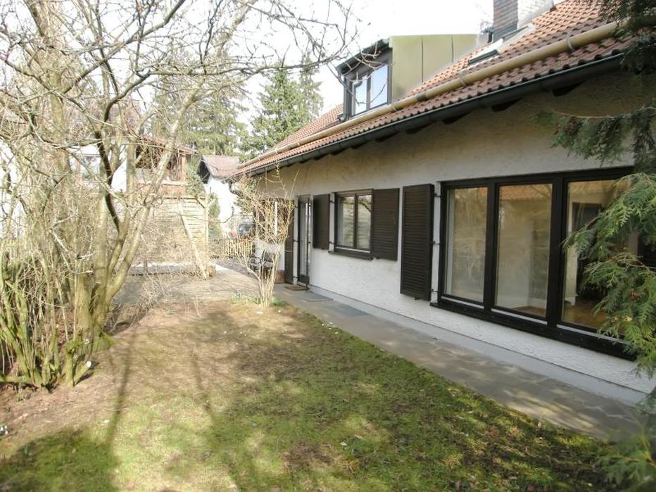 Einfamilienhausverkauf in Ottobrunn - Frontansicht