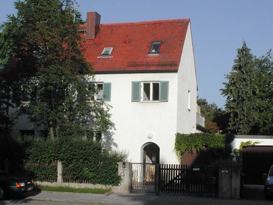 Frontansicht - 2-Familienhaus in München, Laim am Viebigplatz